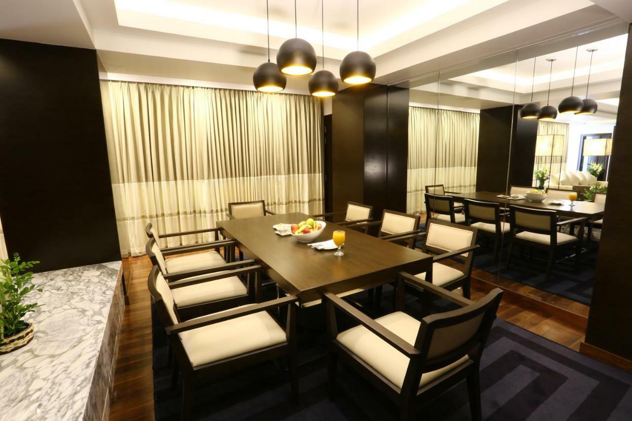 Avari Towers Karachi Eksteriør billede The dining room